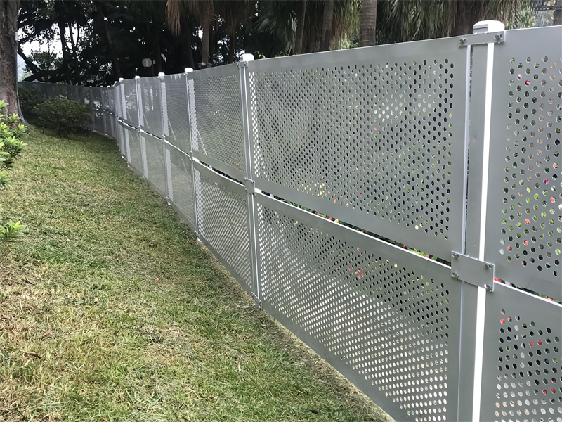 洞洞板冲孔围挡